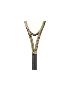 RAQUETA WILSON BLADE 100 300 GR V8 2022 9 RAQUETA WILSON BLADE 100 300 GR V8 2022 -Pro Tennis Tienda raqueta wilson blade 100 300 gr v8 2022 4